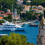 Luxury Olive With Pool And Jacuzzi Near Dubrovnik וילה *